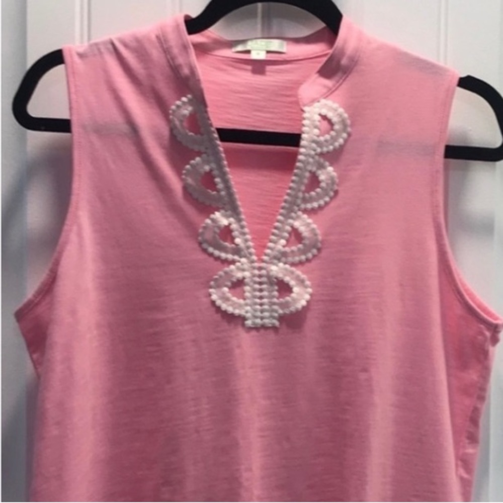 Jade Melody Tam Pink tank with lace detail. Size Medium.
